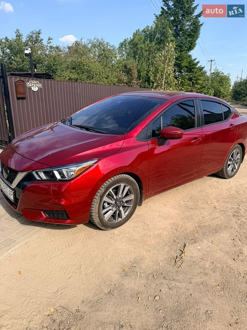 Nissan Versa 2020 — 1