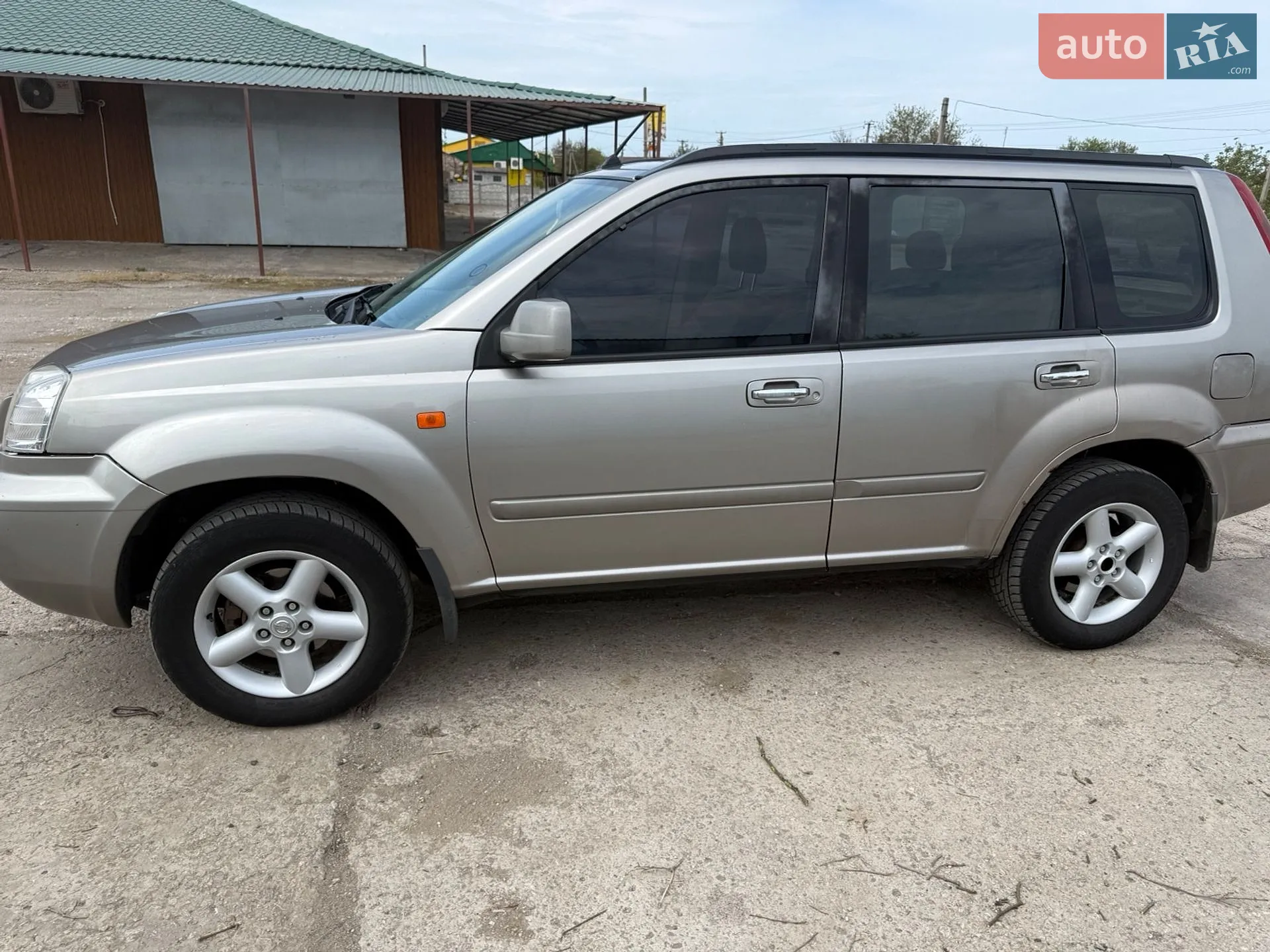 Nissan X-Trail, 2004