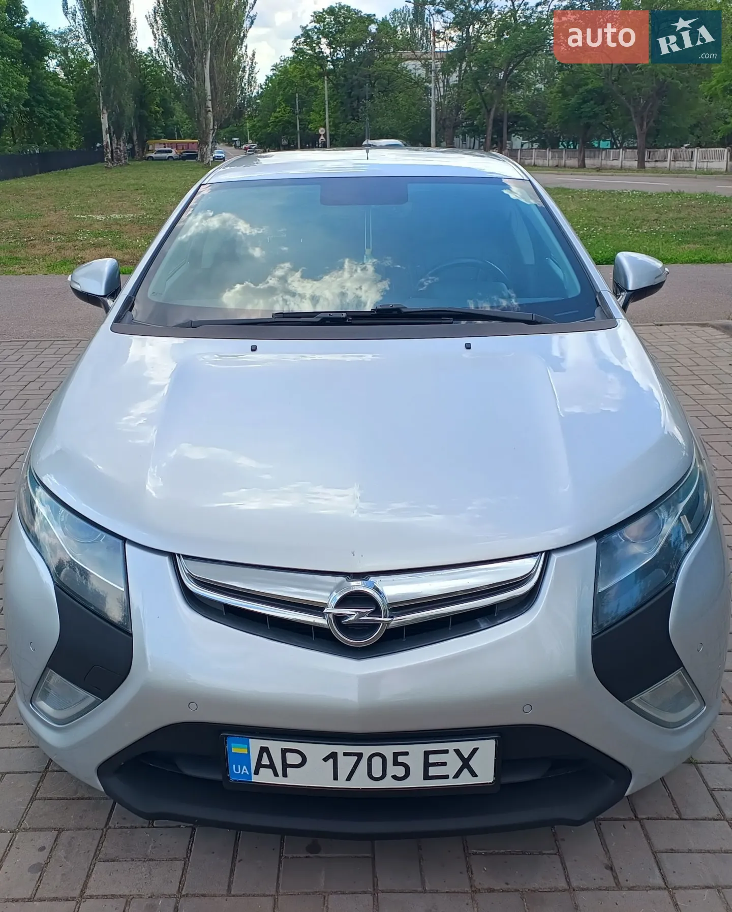 Opel Ampera, 2012
