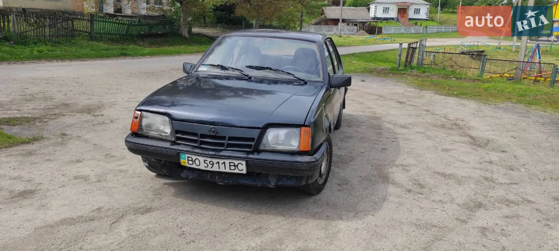 Opel Ascona, 1988
