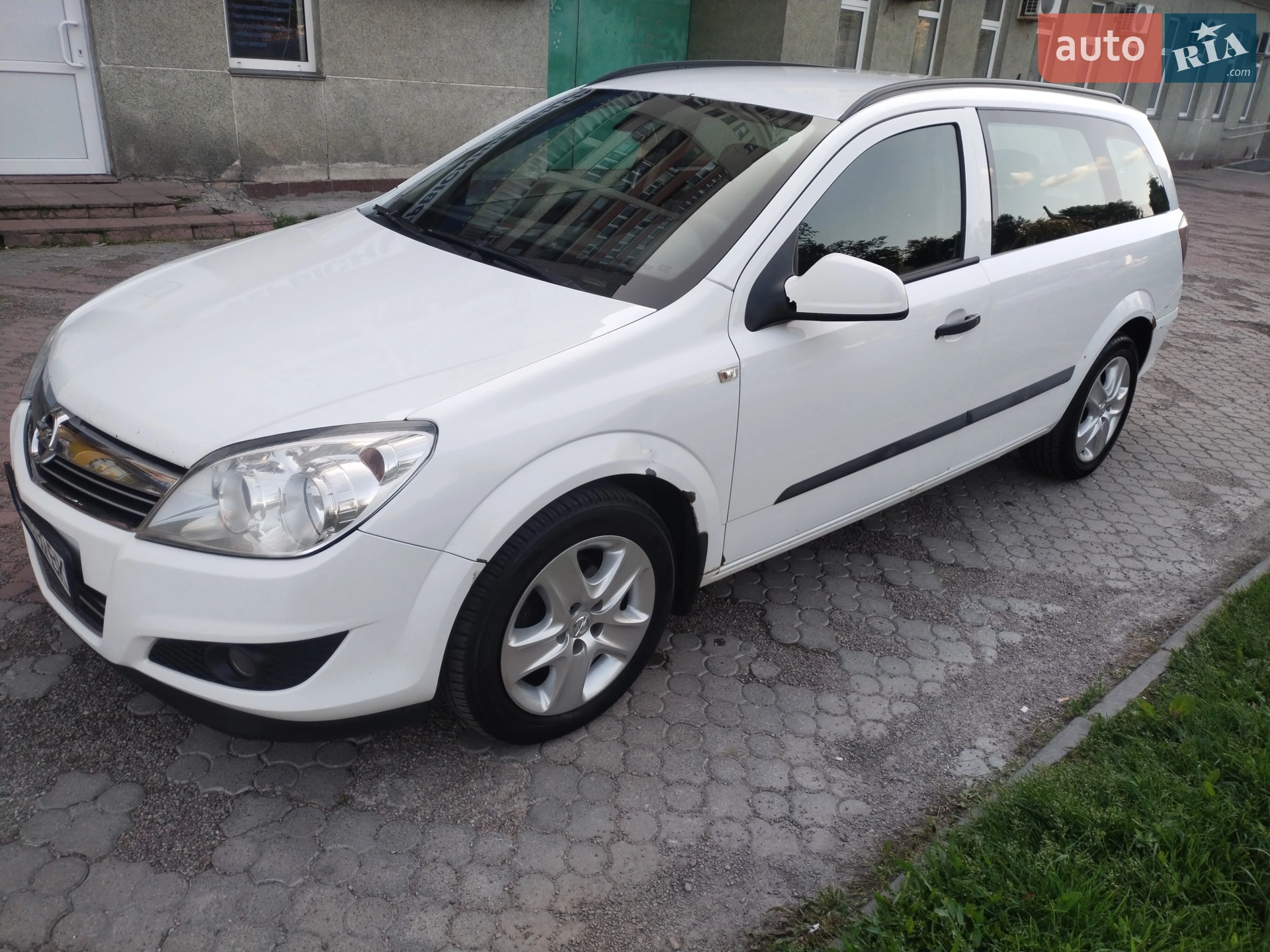 Opel Astra, 2010
