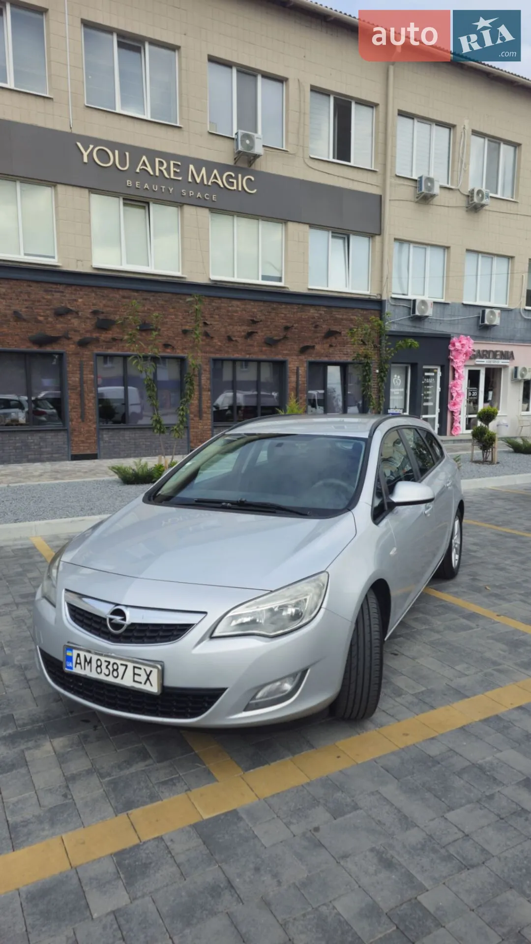Opel Astra, 2011