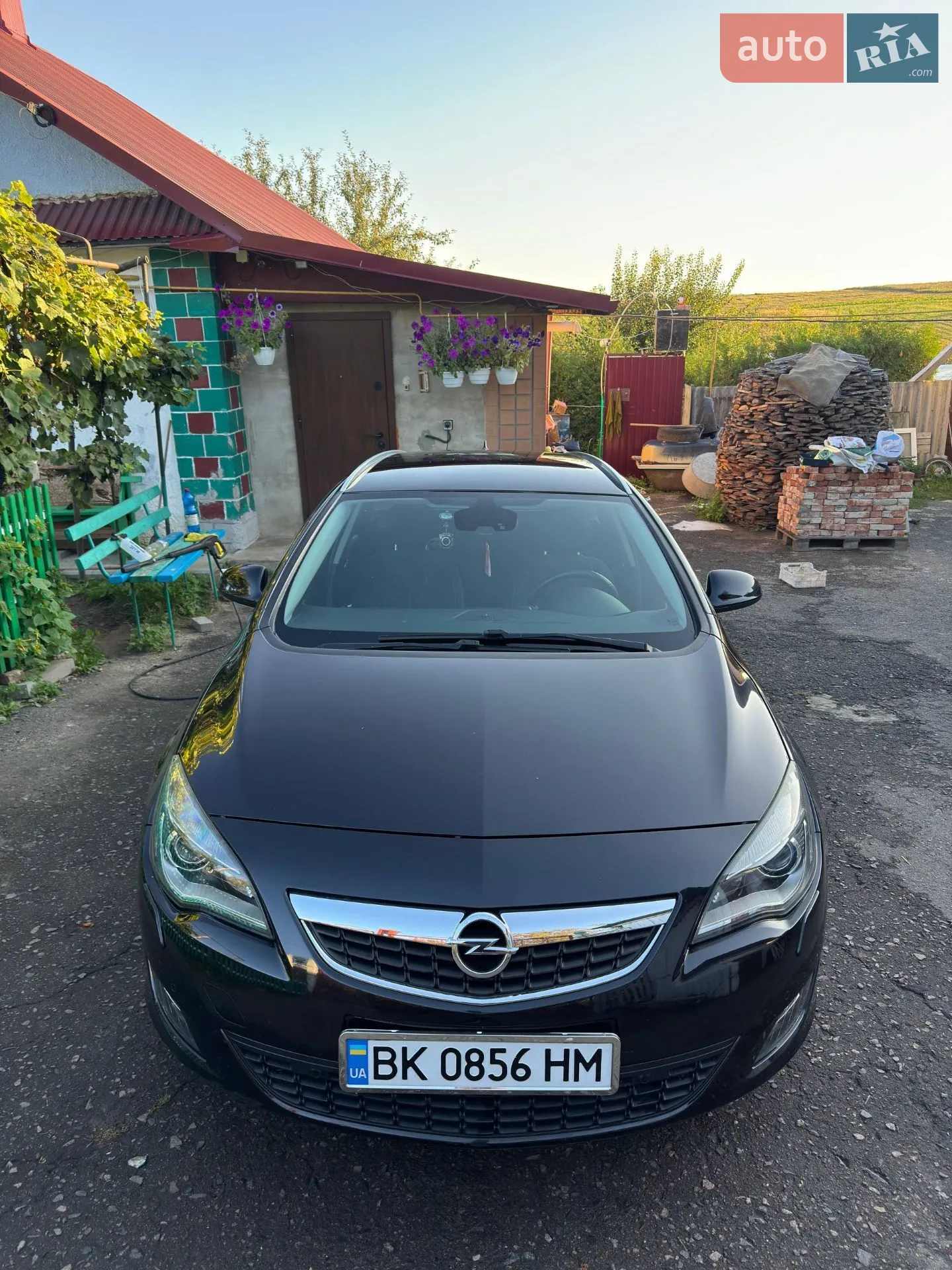 Opel Astra, 2011