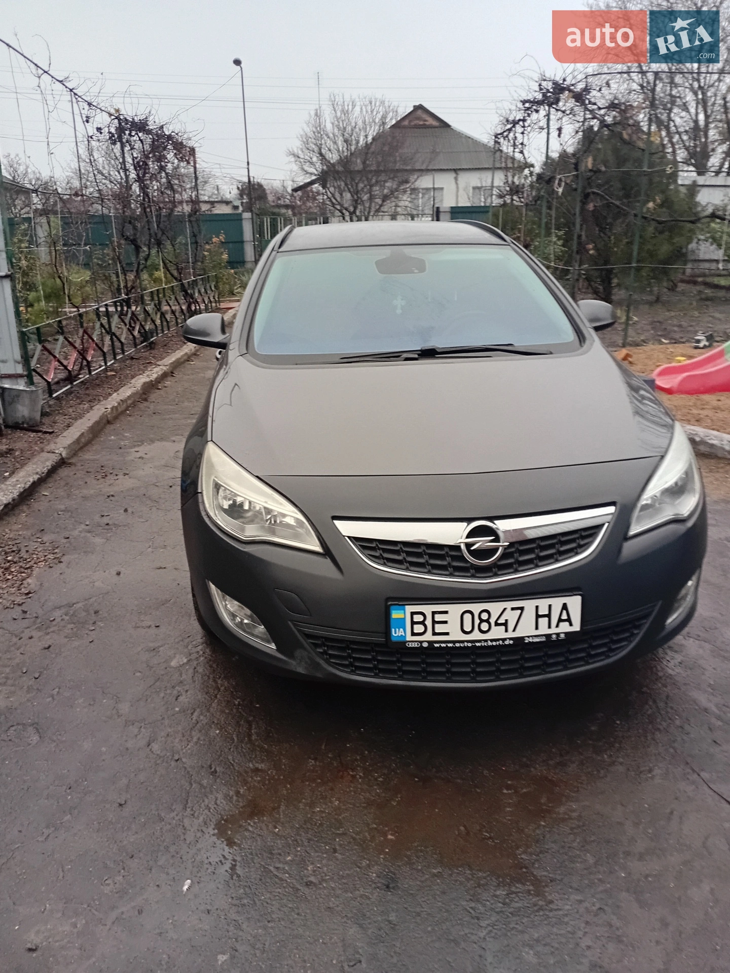 Opel Astra, 2011