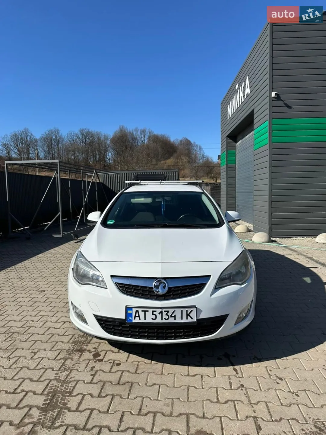 Opel Astra, 2011