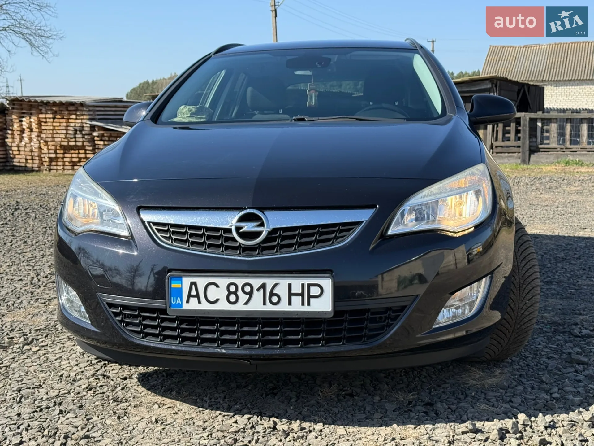 Opel Astra, 2011