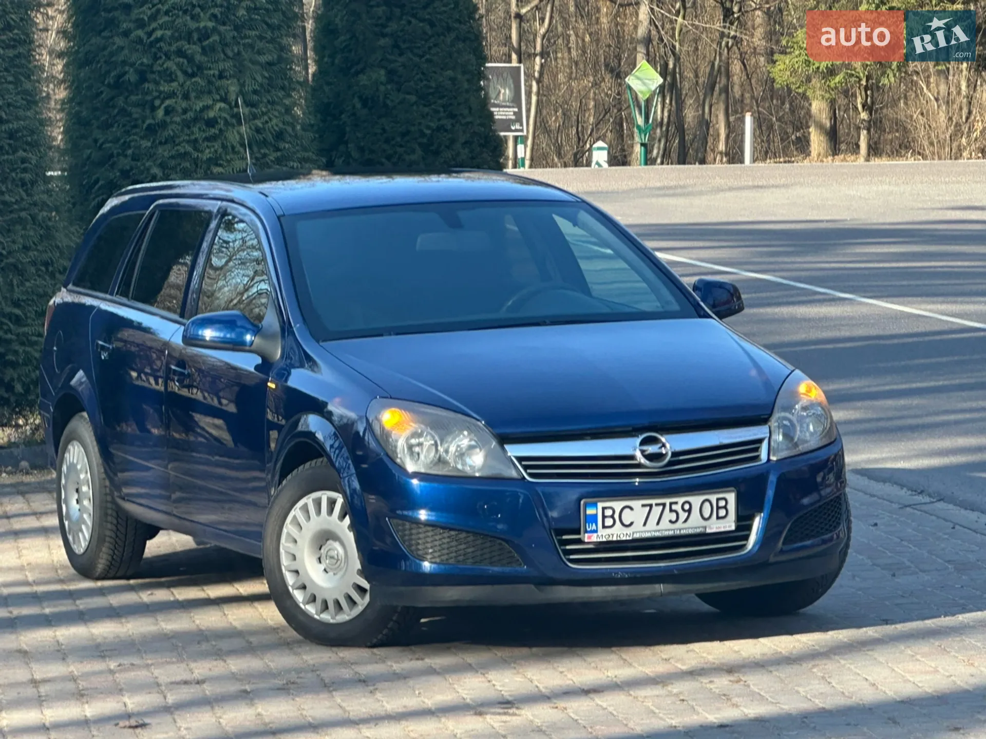Opel Astra, 2011