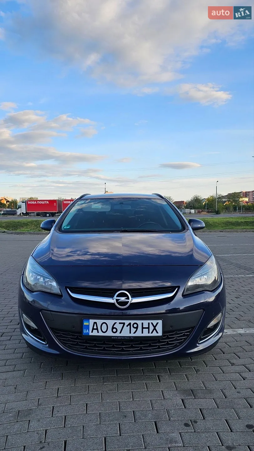 Opel Astra, 2013