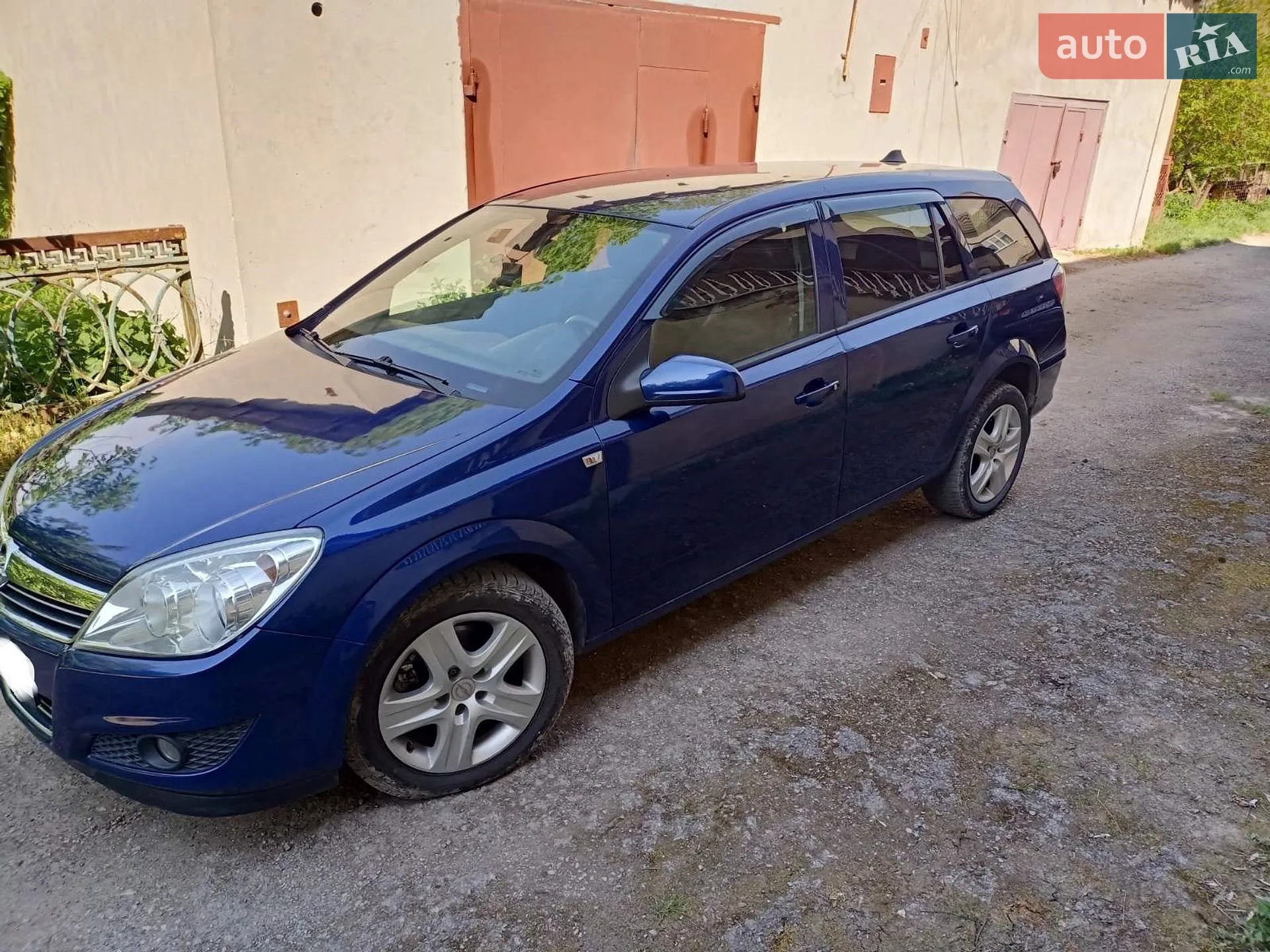 Opel Astra, 2009