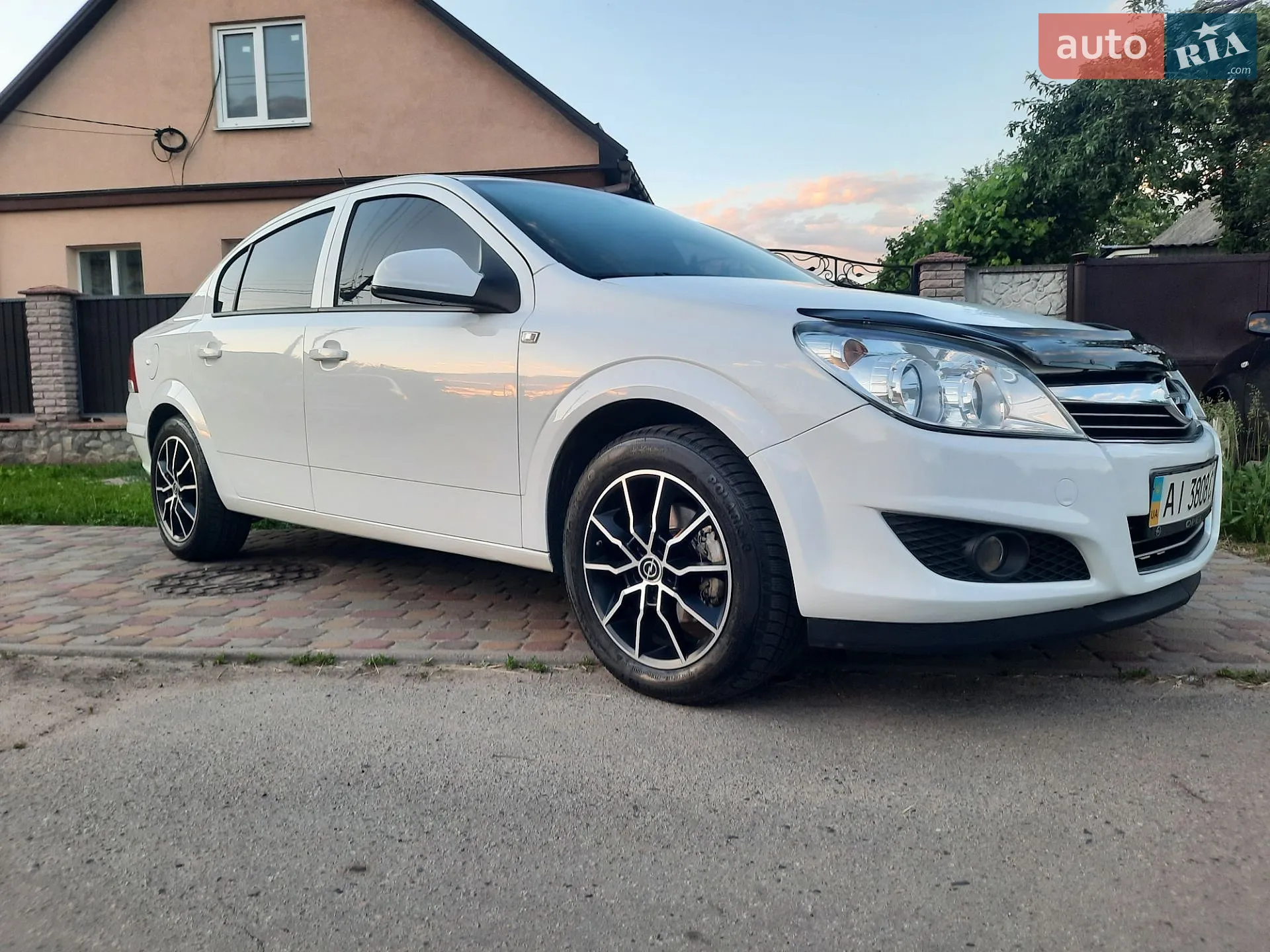 Opel Astra, 2012
