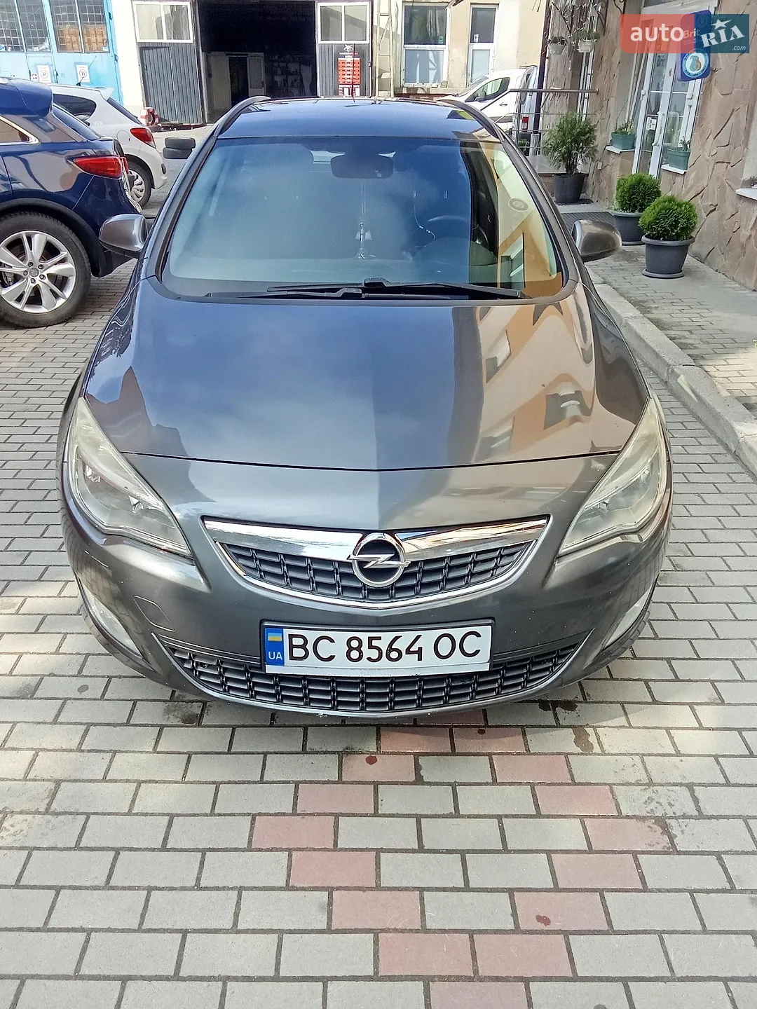 Opel Astra, 2011