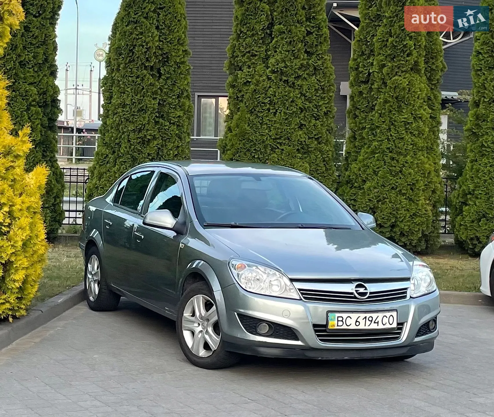 Opel Astra, 2012