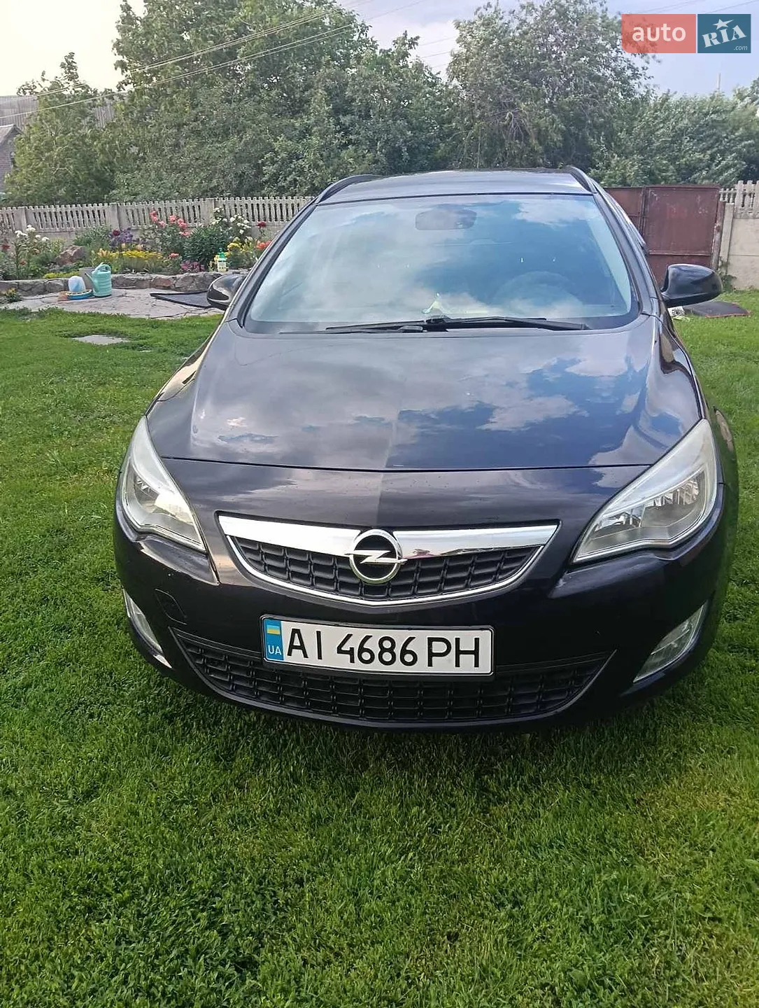Opel Astra, 2011