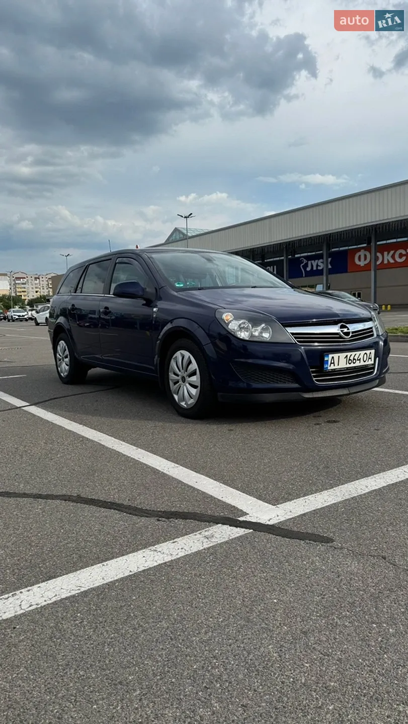 Opel Astra, 2010