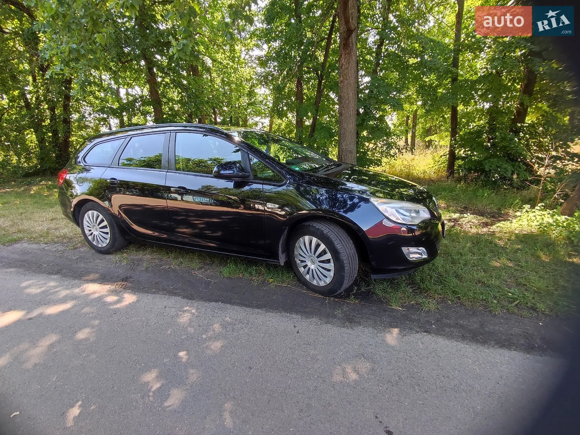 Opel Astra, 2011
