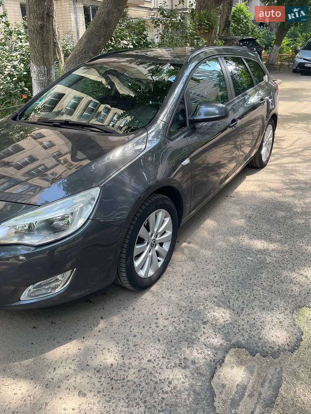 Opel Astra, 2011