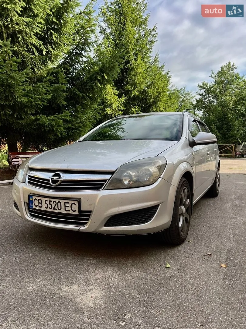Opel Astra, 2010