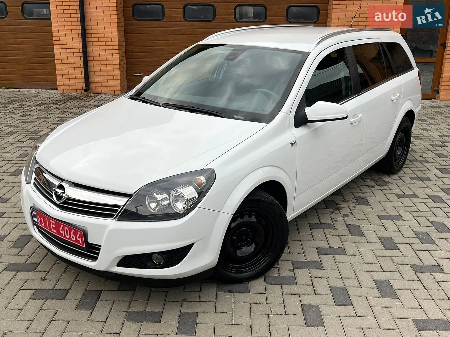 Opel Astra, 2010