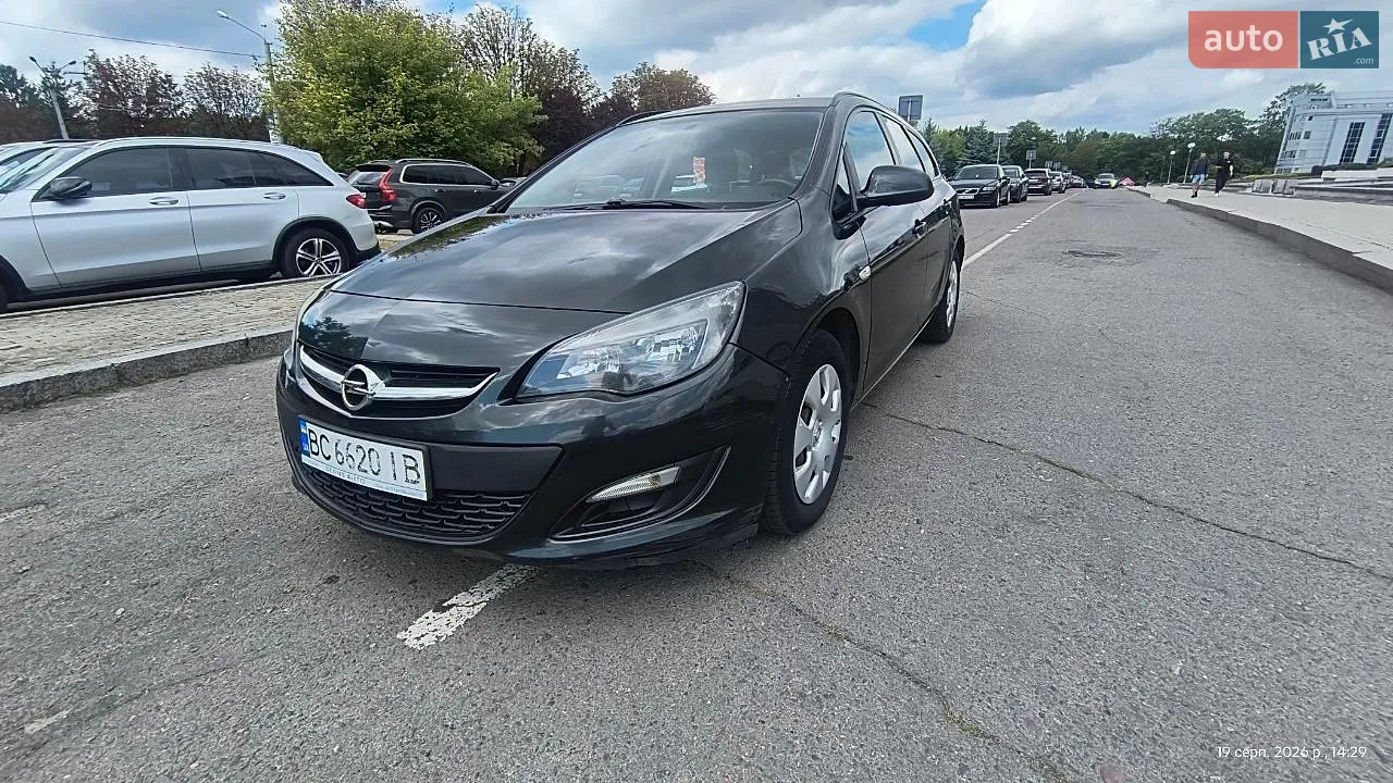 Opel Astra, 2012