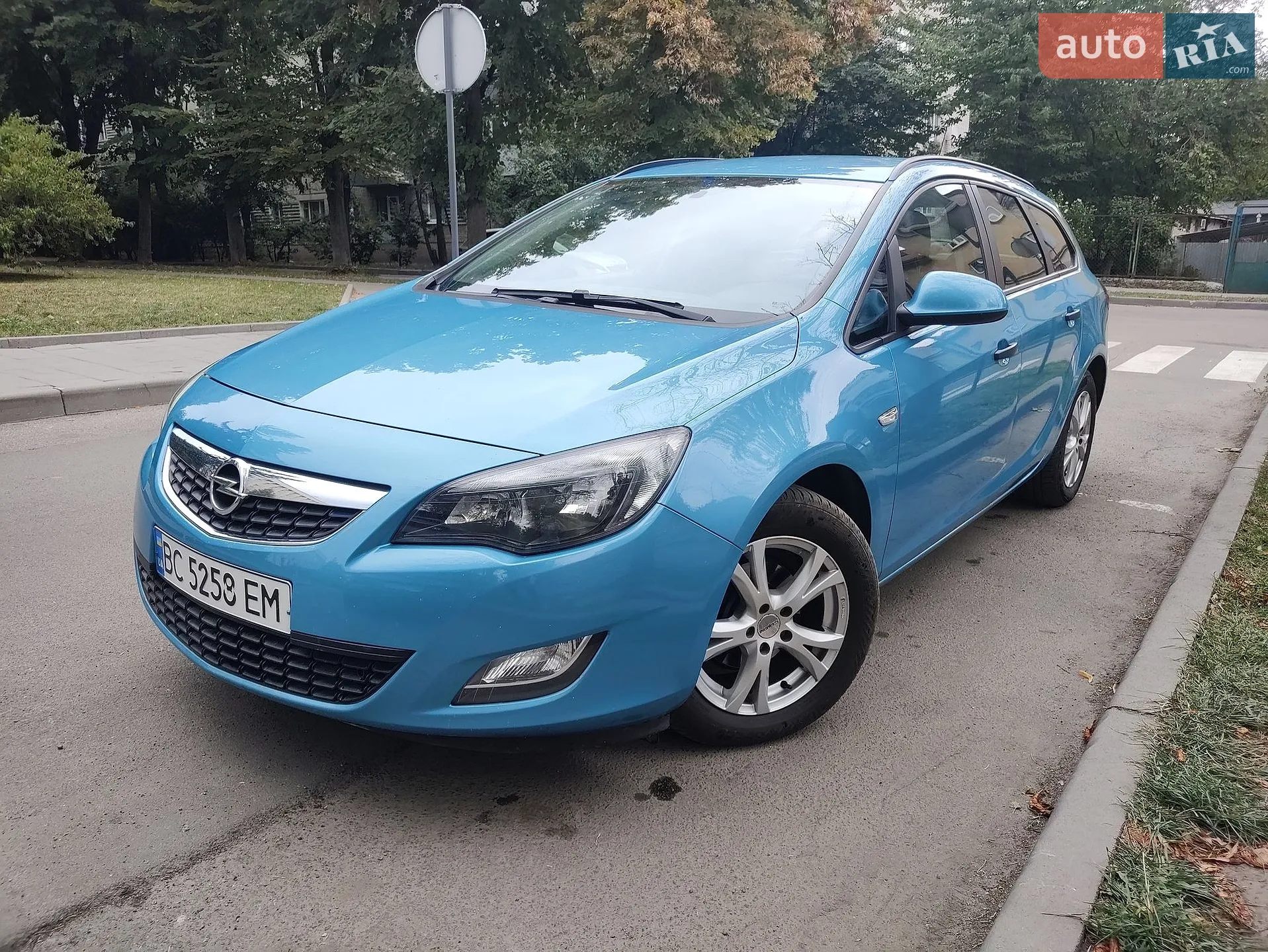 Opel Astra, 2012