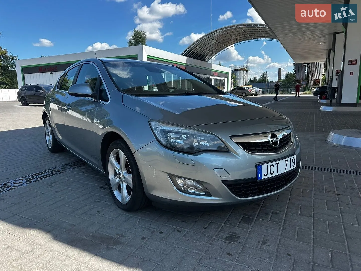 Opel Astra, 2010