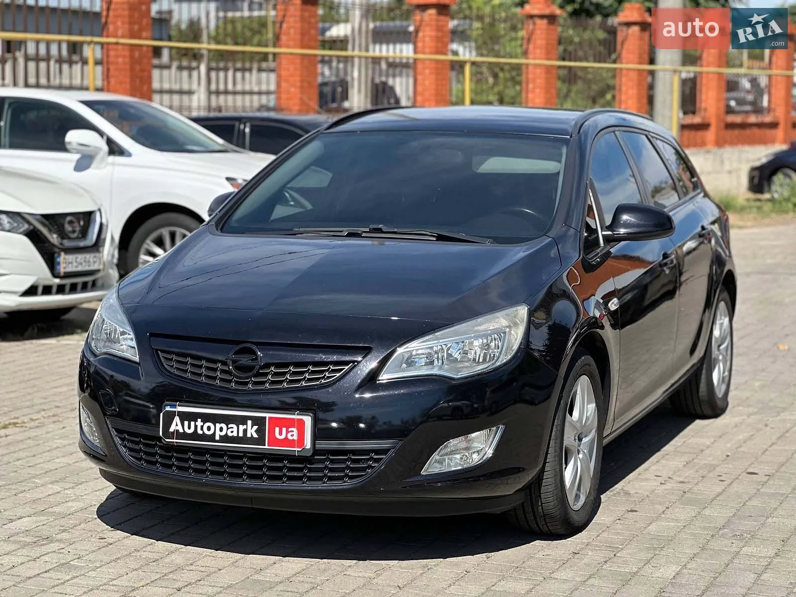 Opel Astra, 2011