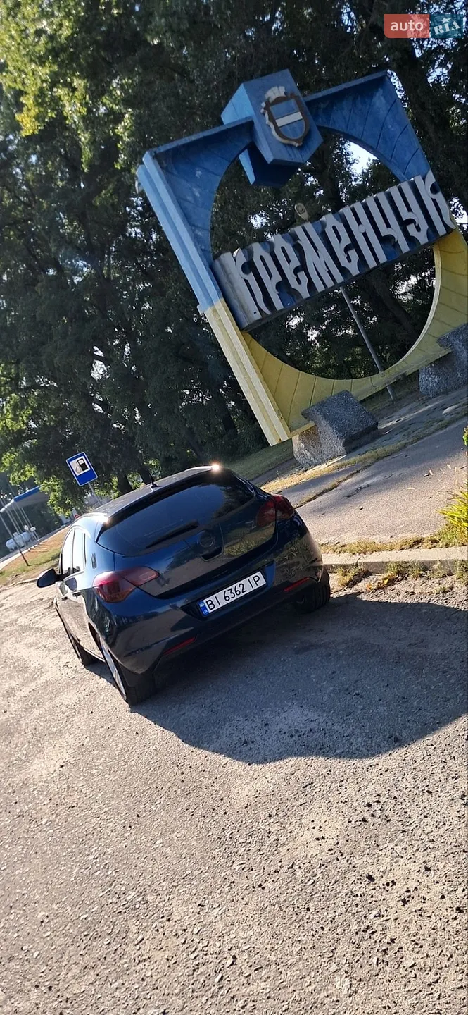 Opel Astra, 2010