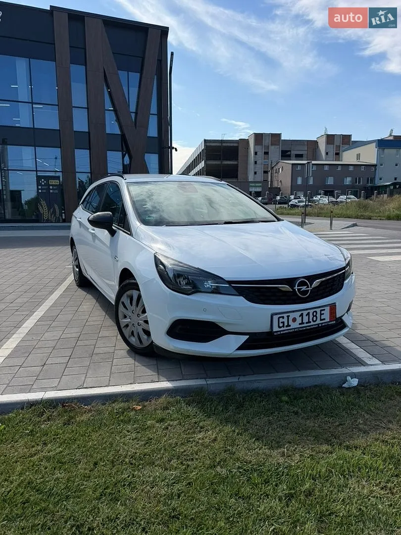 Opel Astra, 2021