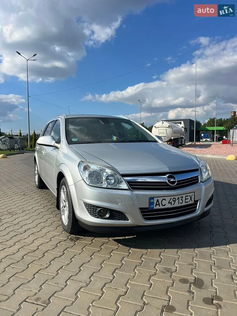 Opel Astra, 2009