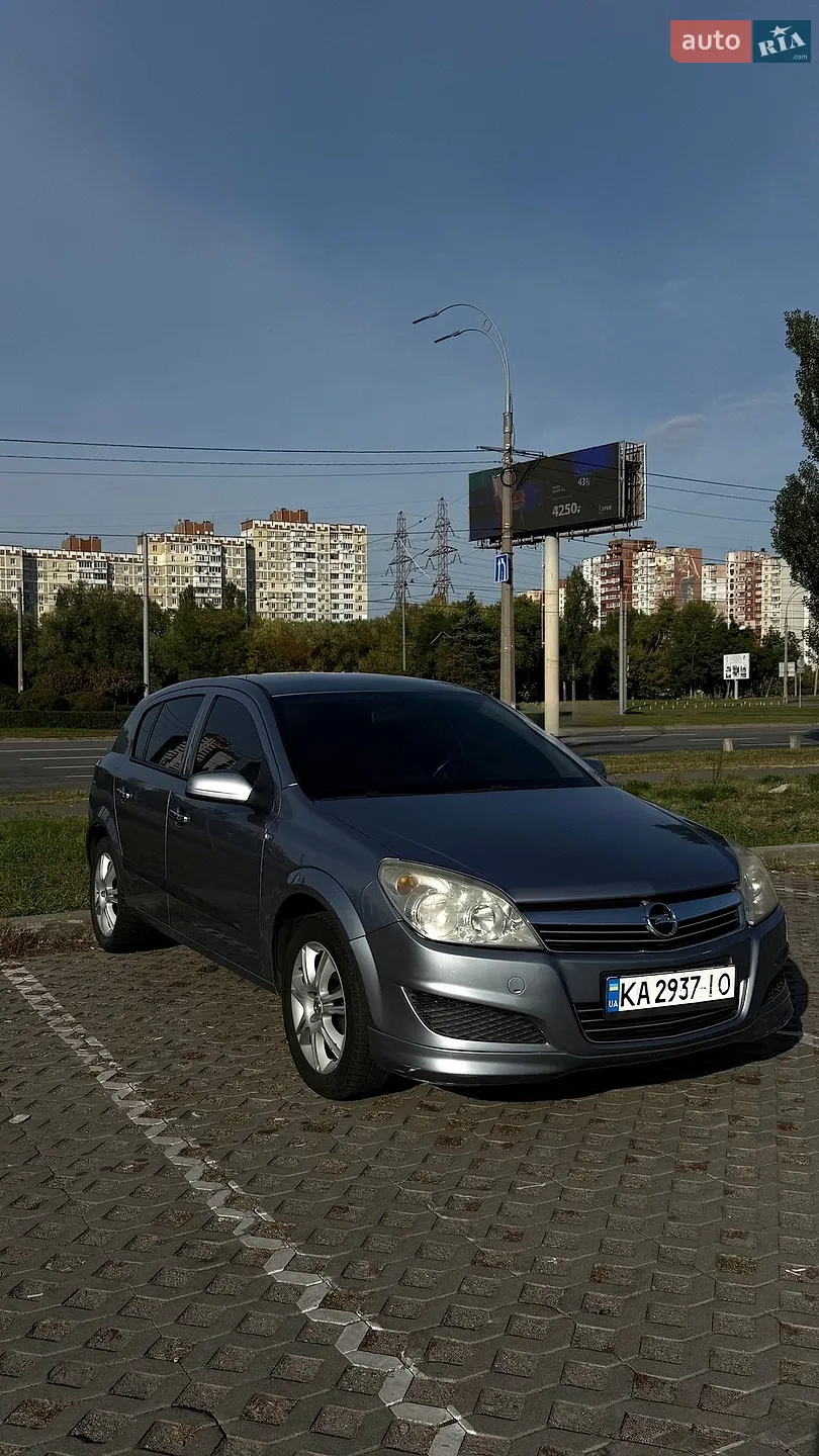 Opel Astra, 2008