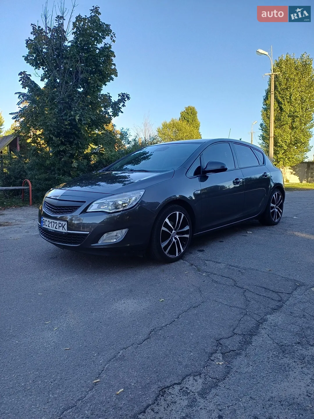 Opel Astra, 2011