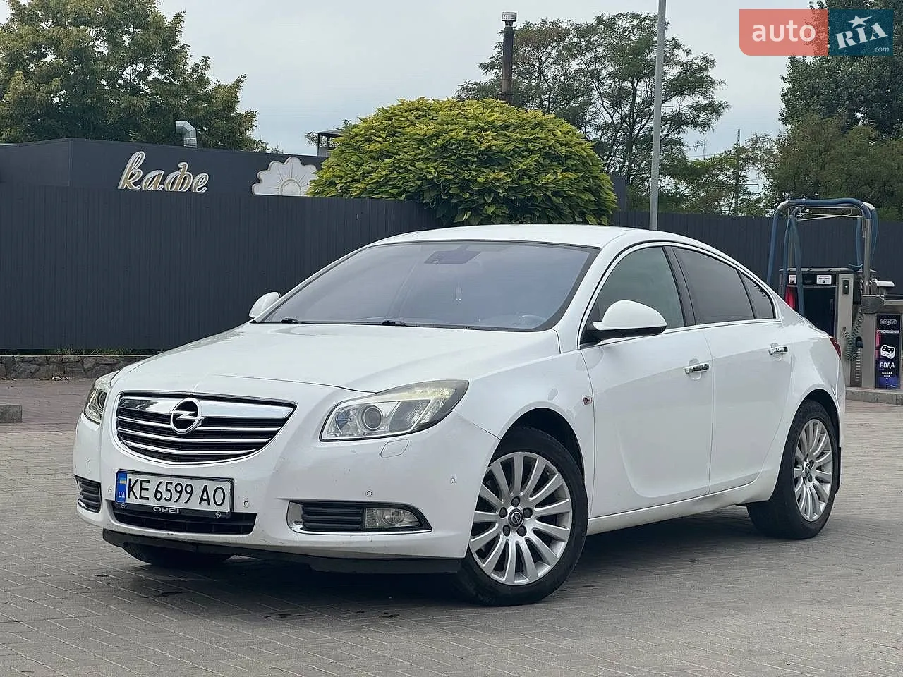 Opel Insignia, 2011