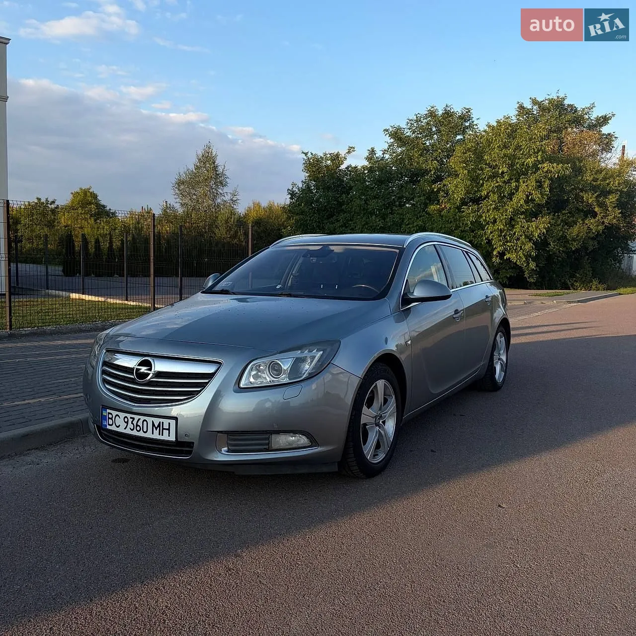 Opel Insignia, 2011