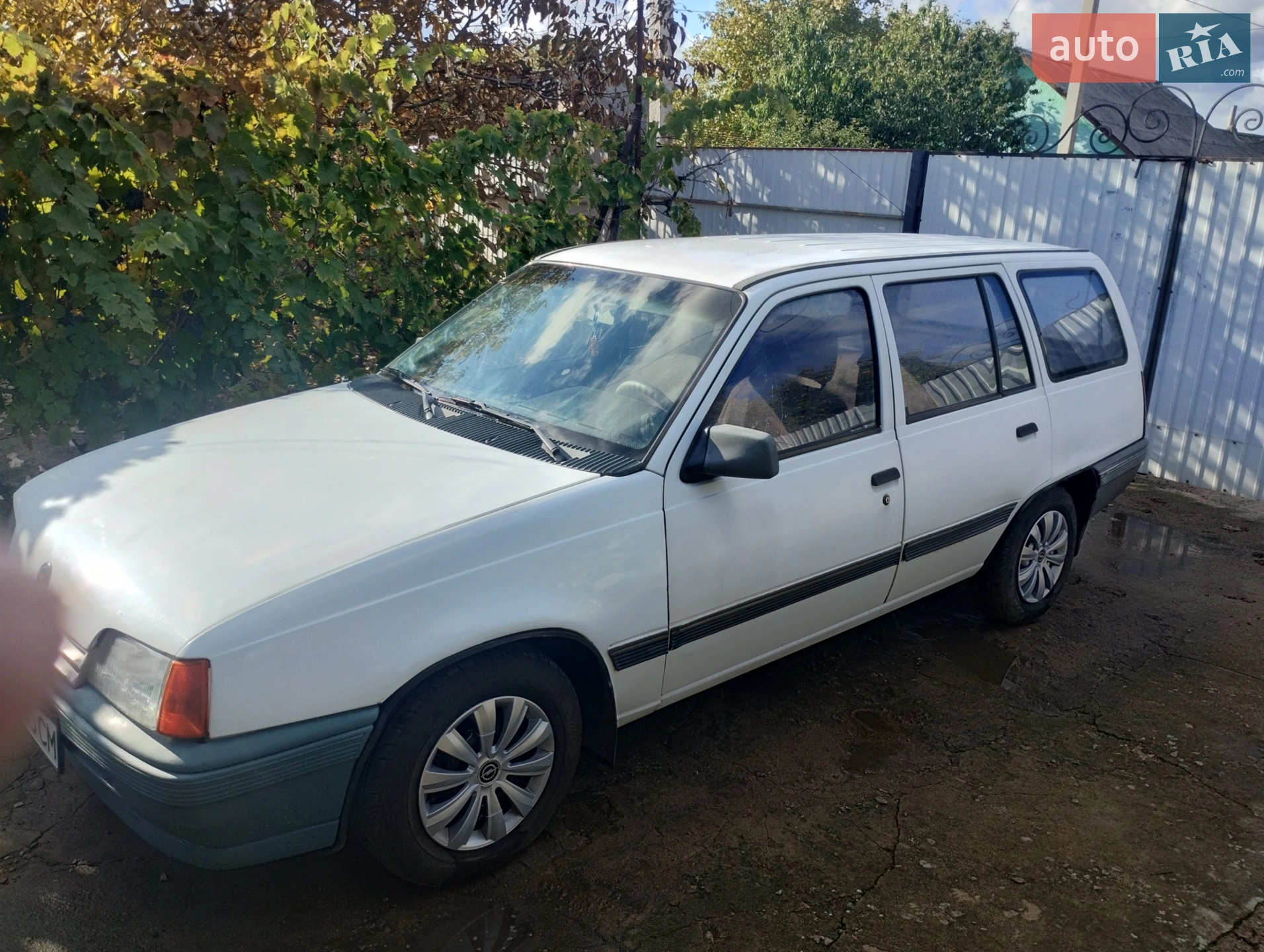 Opel Kadett, 1990