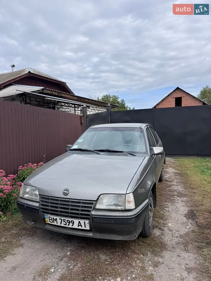 Opel Kadett, 1986