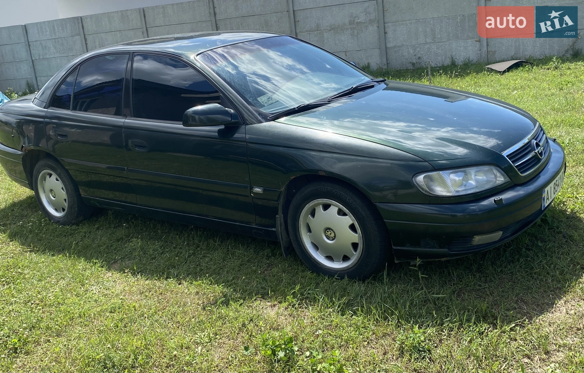 Opel Omega, 2002