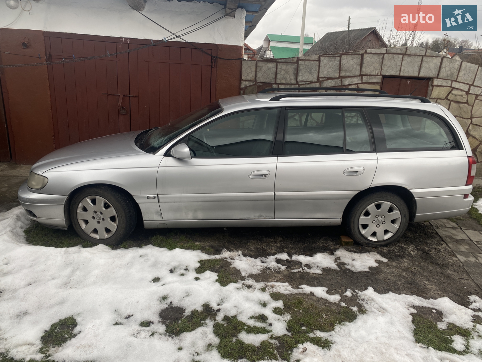Opel Omega, 2001