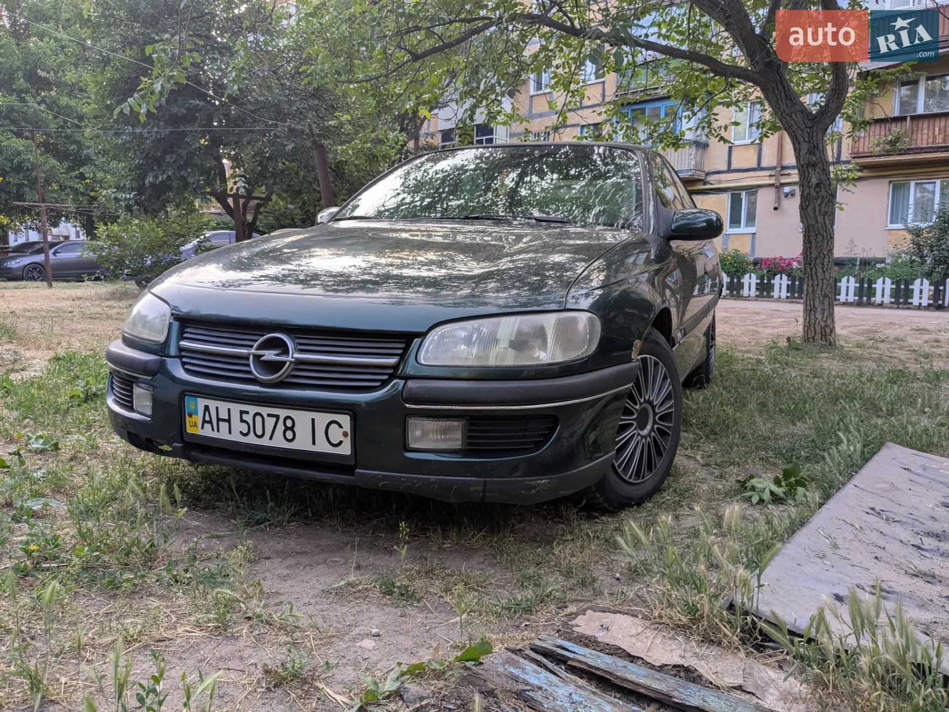 Opel Omega, 1996
