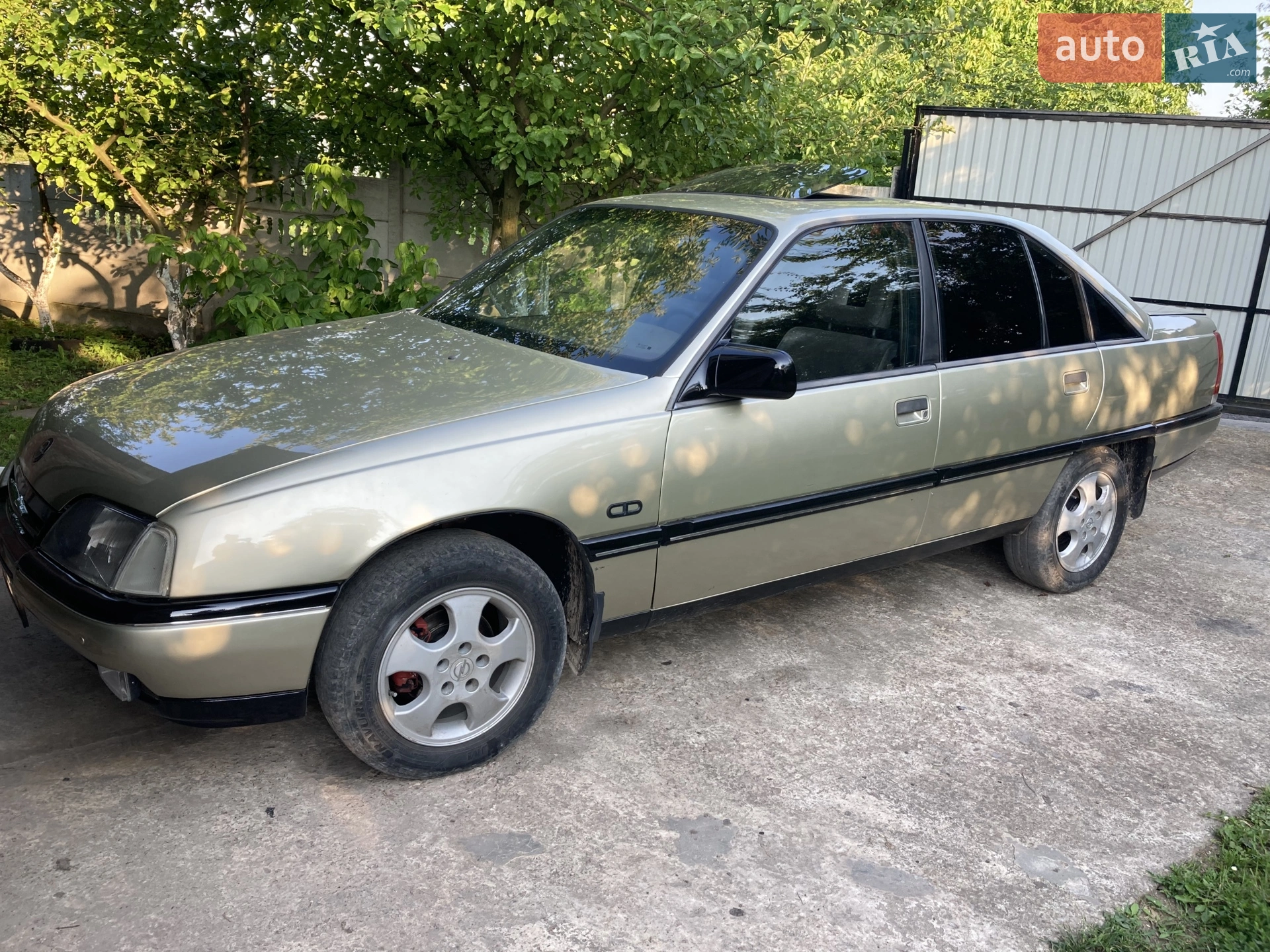 Opel Omega, 1987