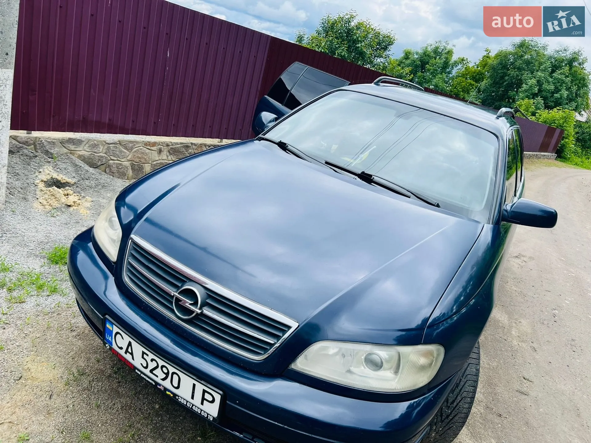 Opel Omega, 2002