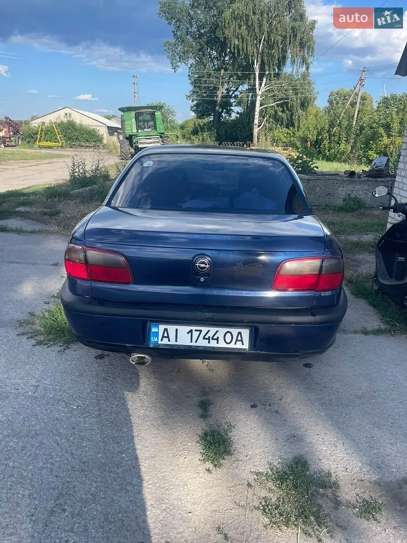 Opel Omega, 1996