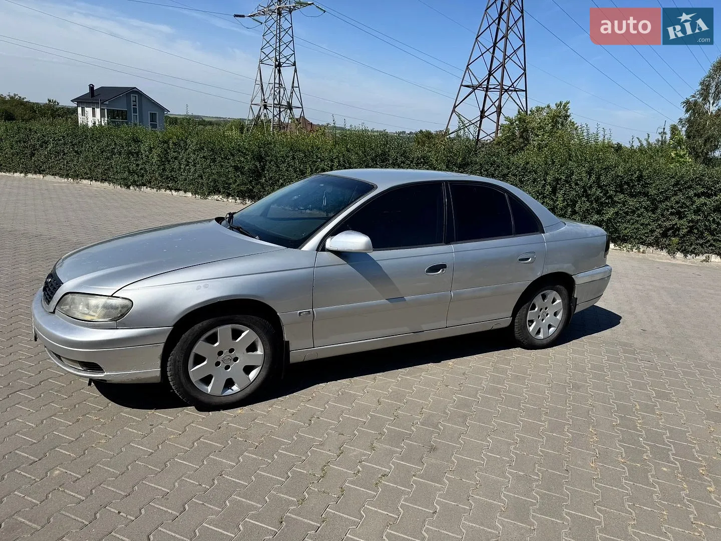 Opel Omega, 2001