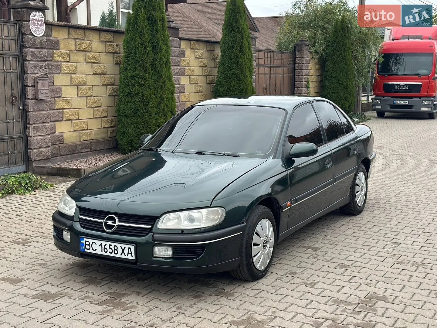 Opel Omega, 1998