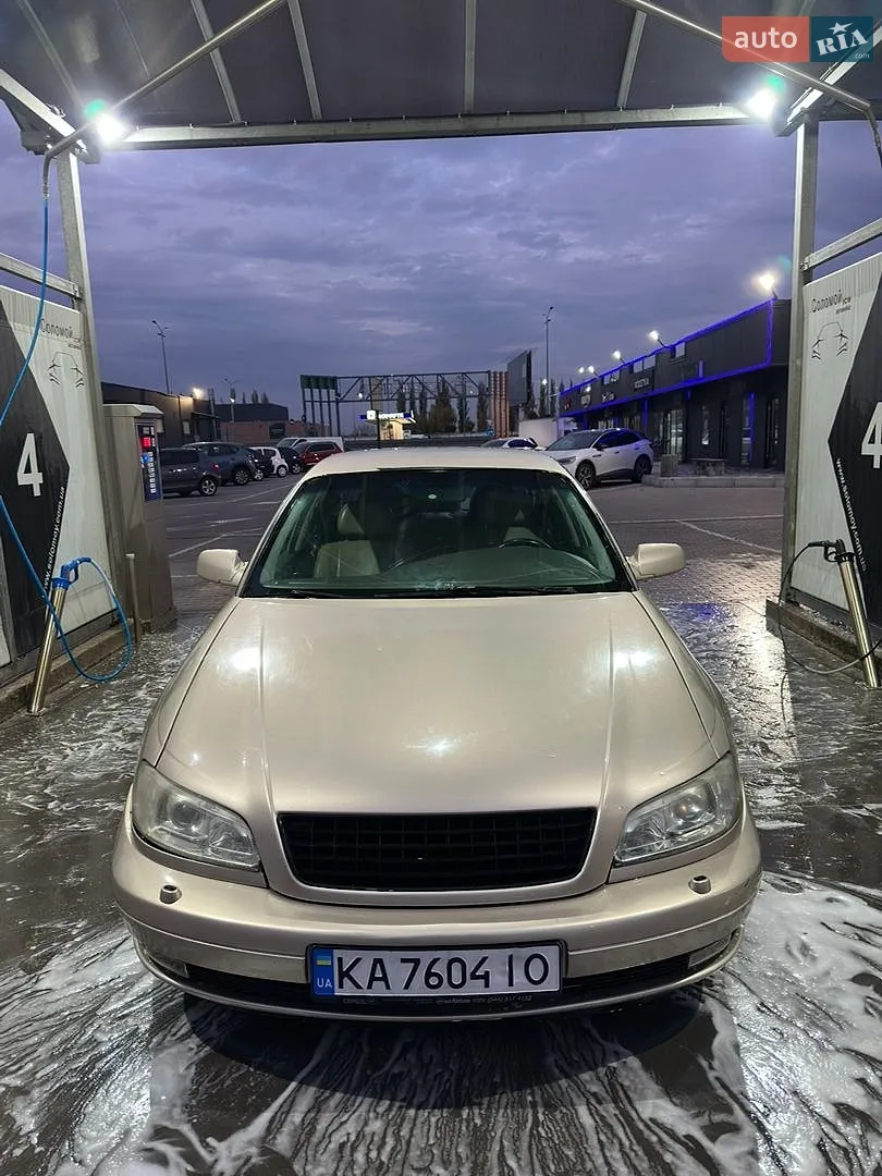 Opel Omega, 2000