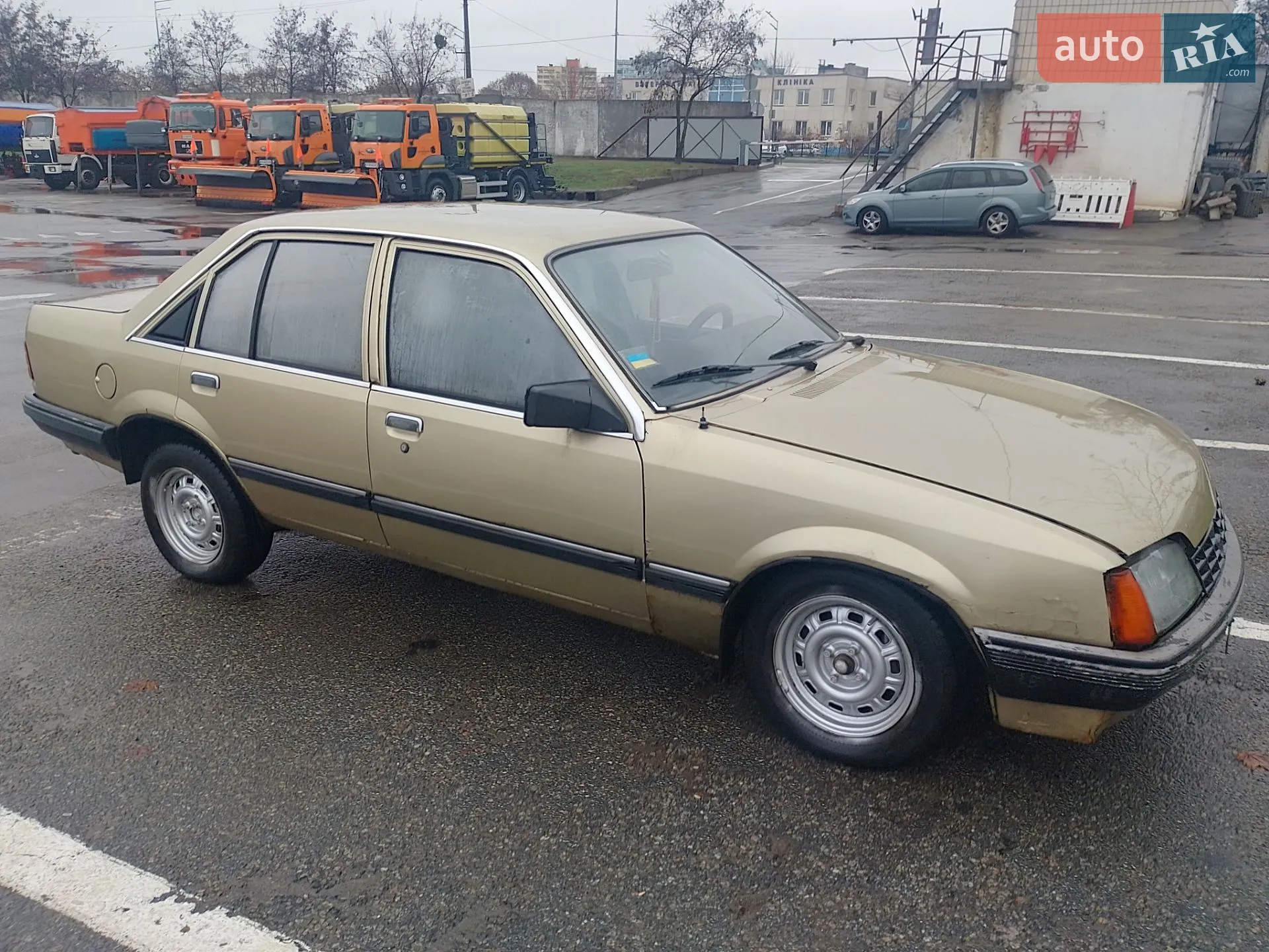 Opel Rekord, 1982