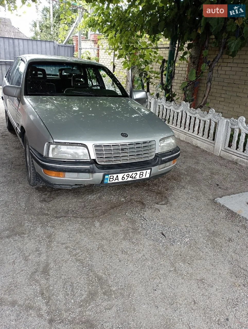 Opel Senator, 1988