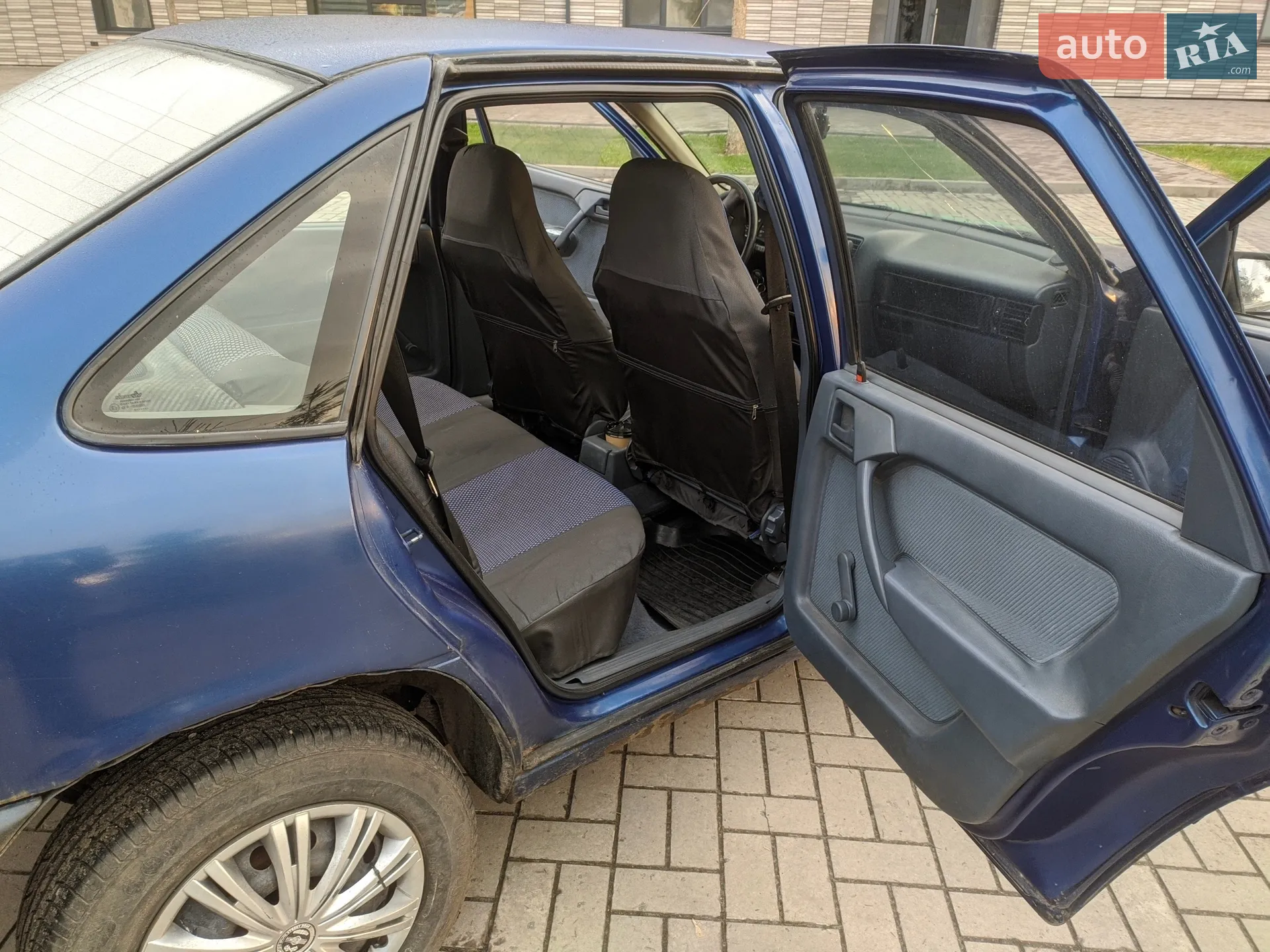 Opel Vectra, 1990