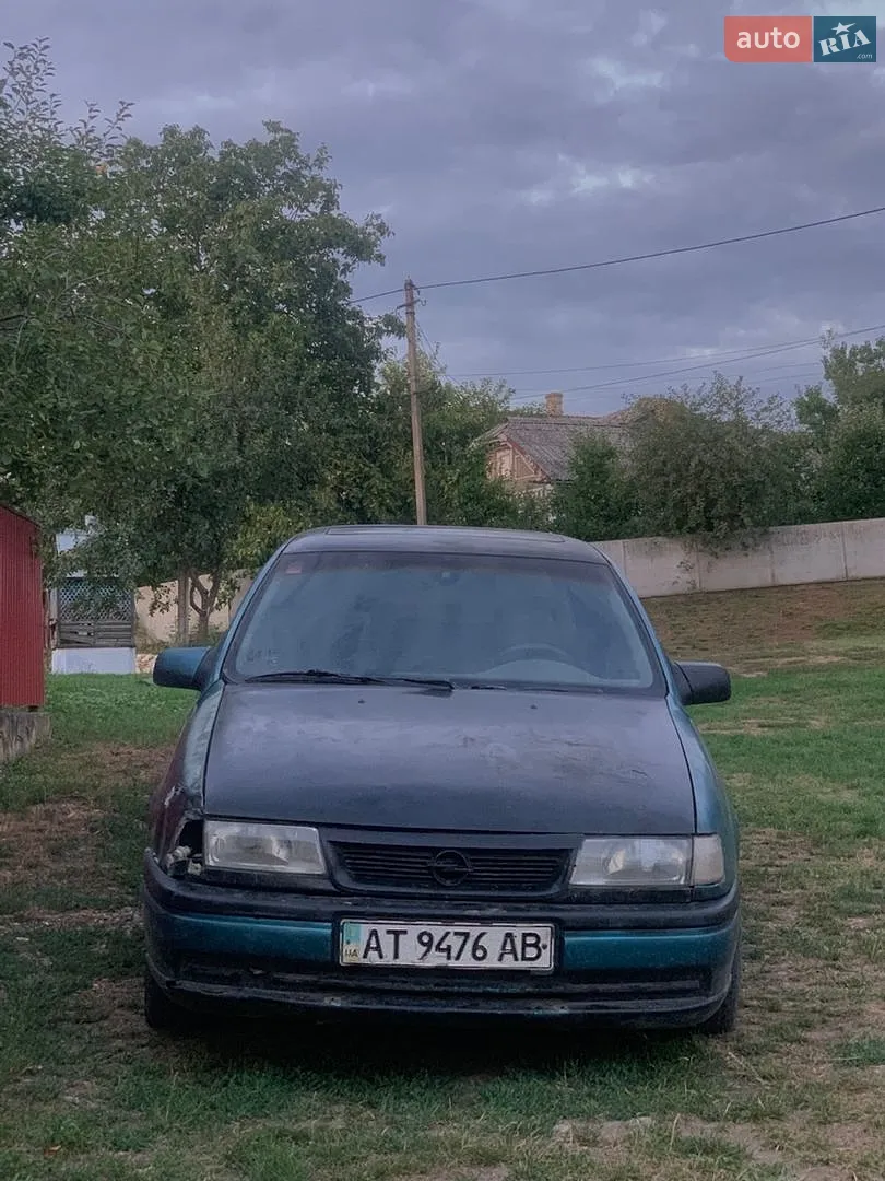 Opel Vectra, 1993