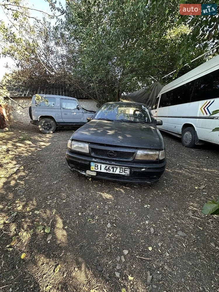 Opel Vectra, 1993