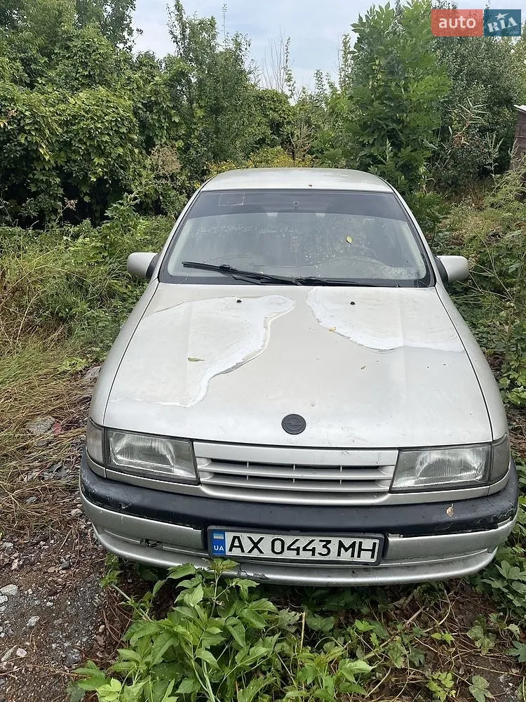 Opel Vectra, 1992